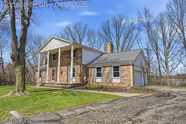 1412 North CT, Hartland Township, MI 48114