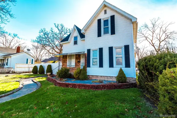 825 N Main ST, Lapeer, MI 48446