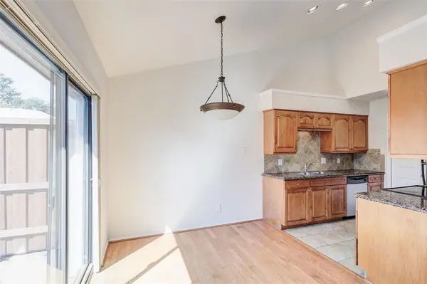 5640 Cedar Creek Drive, Benbrook, TX 76109