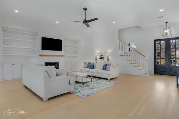 10946 Whispering Path Drive, Shreveport, LA 71106