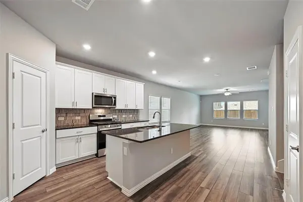 1307 Kirkdale Drive, Melissa, TX 75454