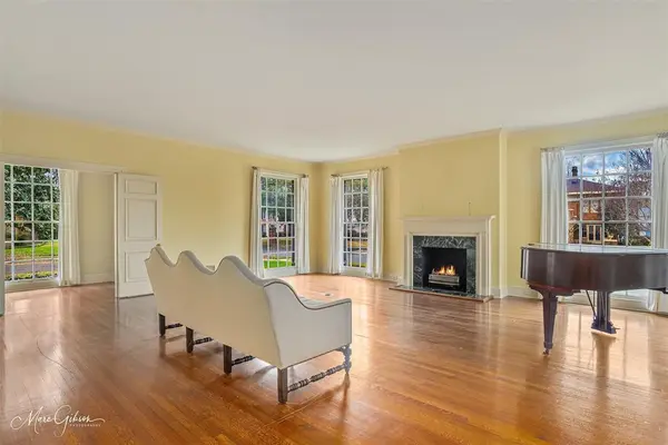 702 Elmwood Street, Shreveport, LA 71104