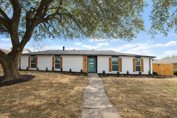 1205 Villa Downs Drive, Plano, TX 75023