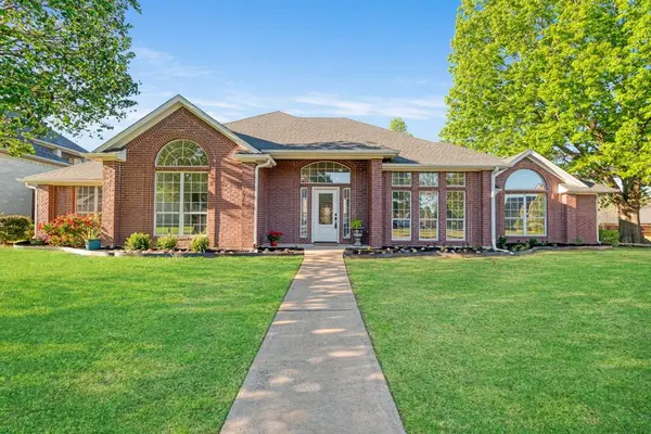 3025 Aspen, Paris, TX 75462