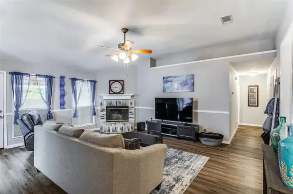 10241 Westward Drive, Fort Worth, TX 76108