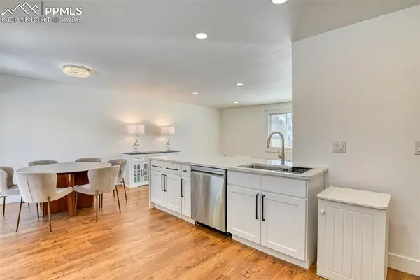 2855 Villa Loma DR, Colorado Springs, CO 80917