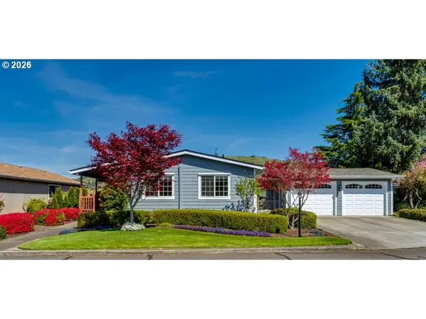 34681 DEVONSHIRE DR, Eugene, OR 97405