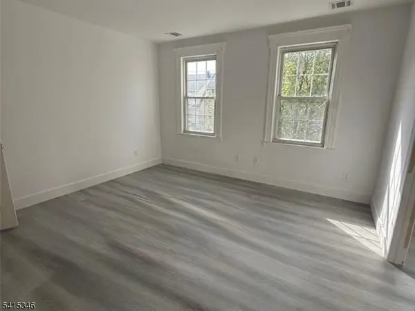 144 Maple St, Kearny Town, NJ 07032