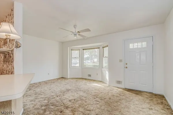 79 Carriage Ln, Sparta Twp., NJ 07871