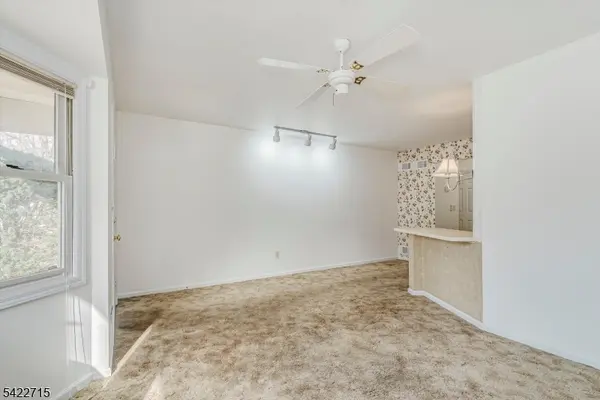 79 Carriage Ln, Sparta Twp., NJ 07871