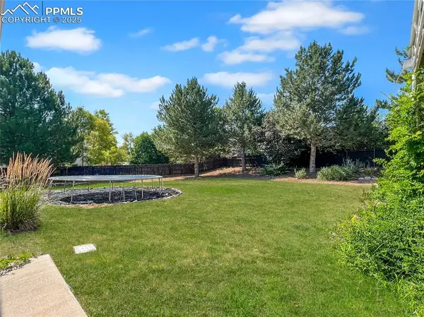 204 Bridle TRL, Pueblo, CO 81005