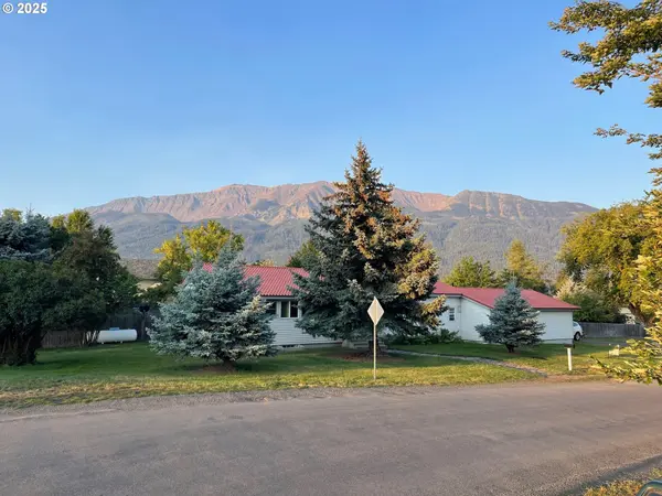 100 W 10TH ST, Joseph, OR 97846