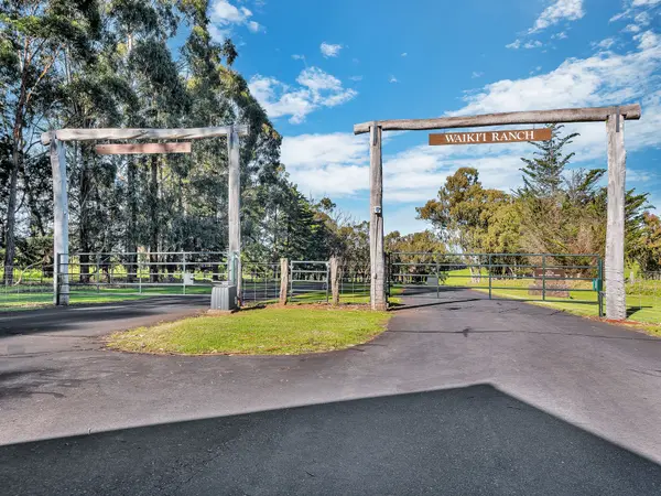 67-1009 KEAMUKU RD, Kamuela, HI 96743