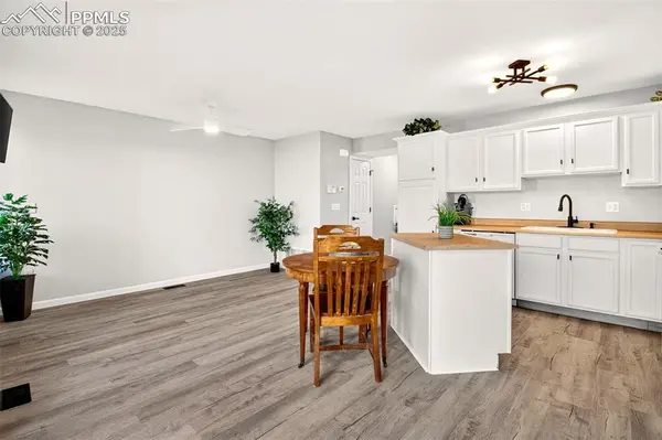 2532 Mesa Springs VW, Colorado Springs, CO 80907