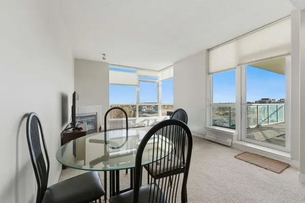 77 Spruce PL SW #702, Calgary, AB T3C 3X6