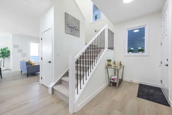 108 Heritage MNR, Cochrane, AB T4C 3K8