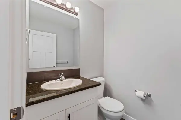 848 Lakewood CIR, Strathmore, AB T1P1Z6