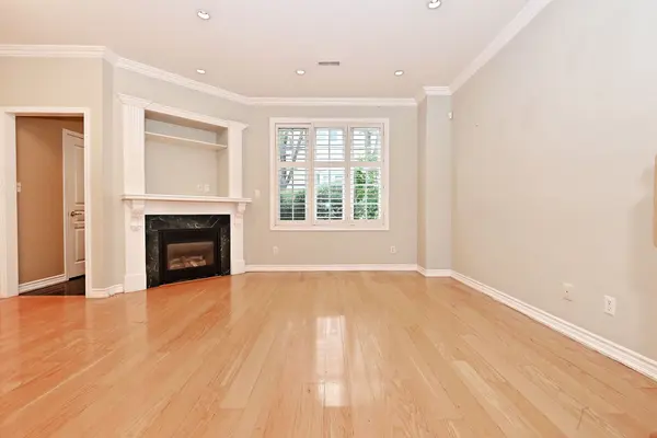 37 Avondale AVE #505, Toronto C14, ON M2N 7C1