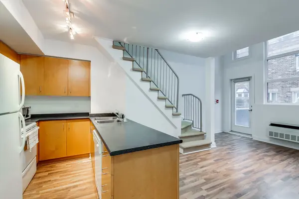 21 Earl ST #117, Toronto C08, ON M4Y 1M4