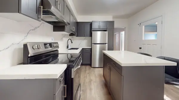 31 Shirley ST, Toronto C01, ON M6K 1S8