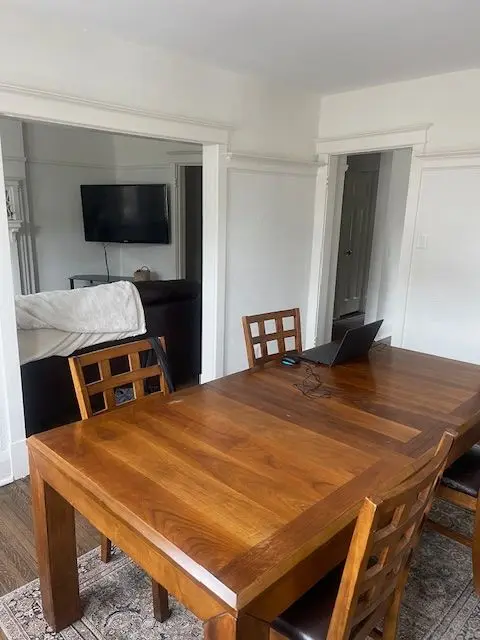 5 Lonsdale RD #1, Toronto C02, ON M4V 1W4