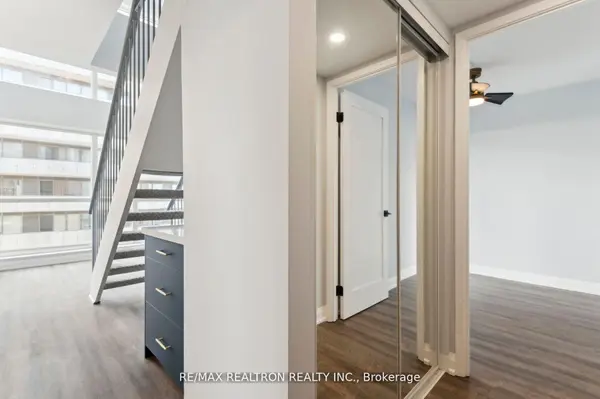 18 Merton ST #906, Toronto C10, ON M4S 3G9