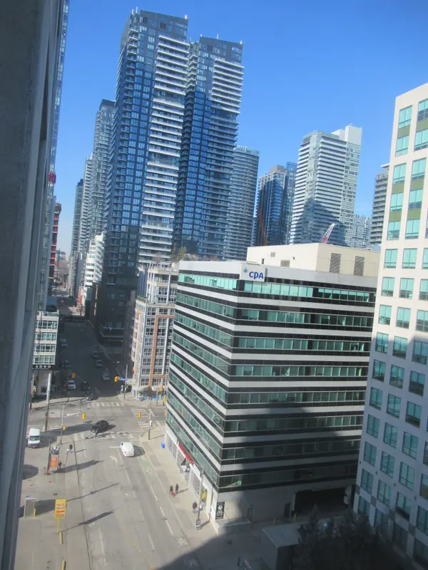 20 Blue Jays WAY #1409, Toronto C01, ON M5V 3W6