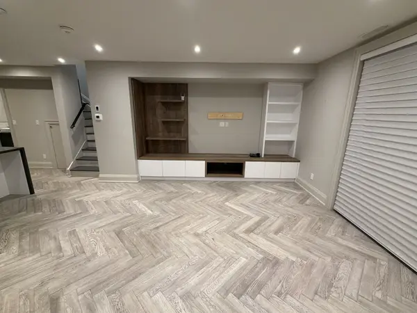 47 Madison AVE #6, Toronto C02, ON M5R 2S3