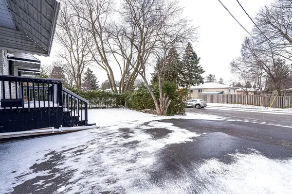 139 Felix RD, Richmond Hill, ON L4C 3M4