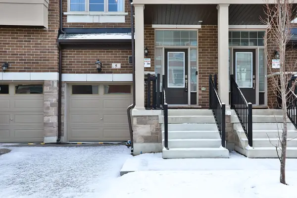 5 Sissons WAY, Markham, ON L6B 1R2