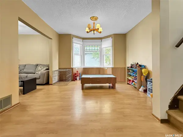 44 5th AVENUE NE, Swift Current, SK S9H 2K7