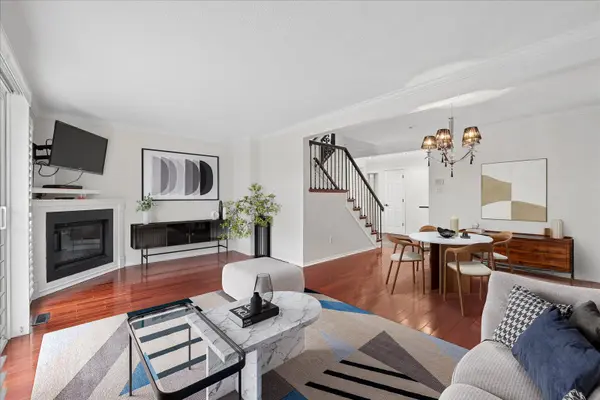 1825 Hyde Mill CRES, Mississauga, ON L5N 0A7