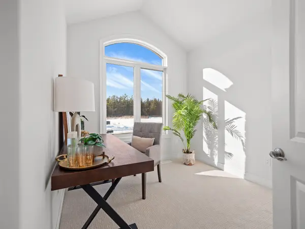 510 Royal Ridge DR, Fort Erie, ON L0S 1N0