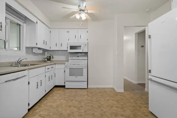 7 Herman ST, Belleville, ON K8N 4W2