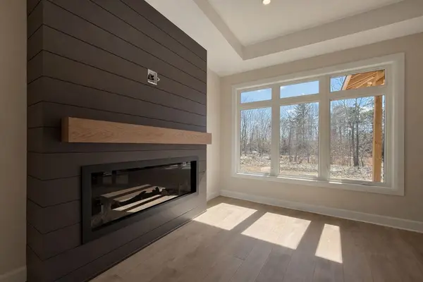 39 Mercedes CRES, Kincardine, ON N2Z 1G8