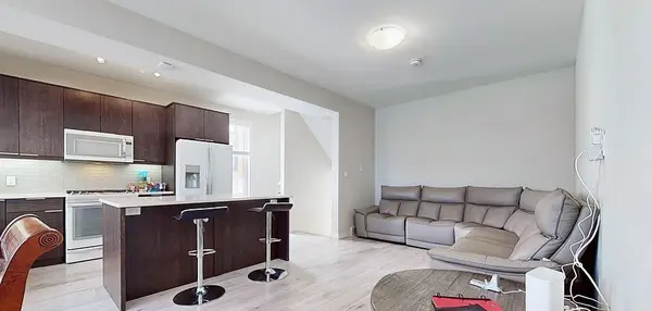 997 West Village SQ, London North, ON N6G 0J7