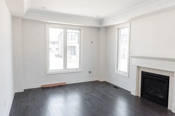 406 Humphrey ST, Hamilton, ON L8B 1X5