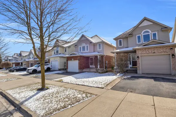 23 Maryann Price LN, Cambridge, ON N3C 4K6