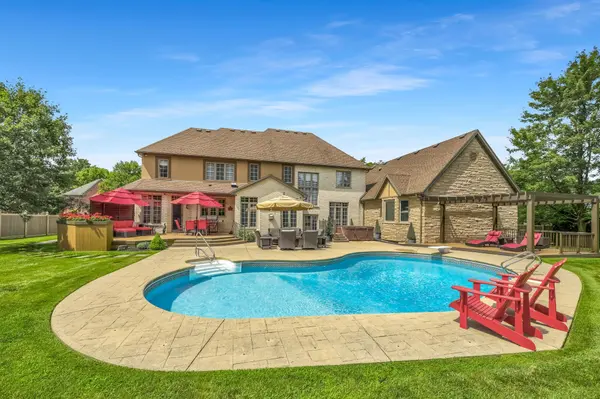 103 Fitzwilliam BLVD, London North, ON N6H 5H4