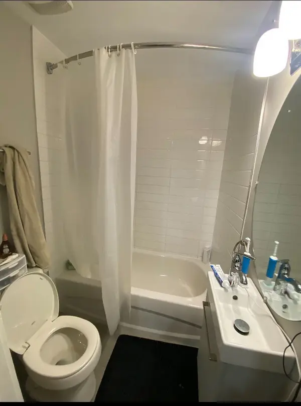 72 Victoria AVE S #203, Hamilton, ON L8N 2S7