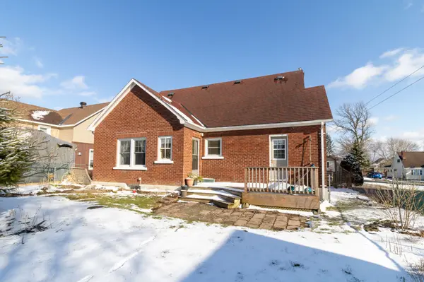 722 Dibble ST W, Prescott, ON K0E 1T0