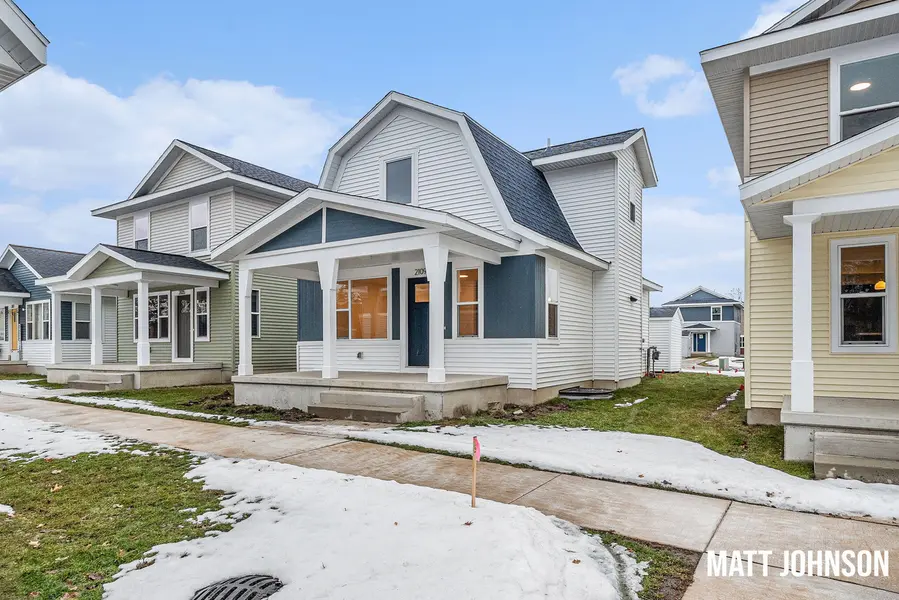 2109 Willard AVE SE, City Of Grand Rapids, MI 49507