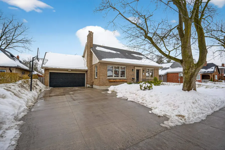 499 Hunter ST W, Peterborough, ON K9H 2M9