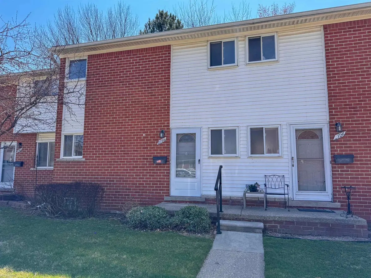 8734 Sterling ST, Center Line, MI 48015