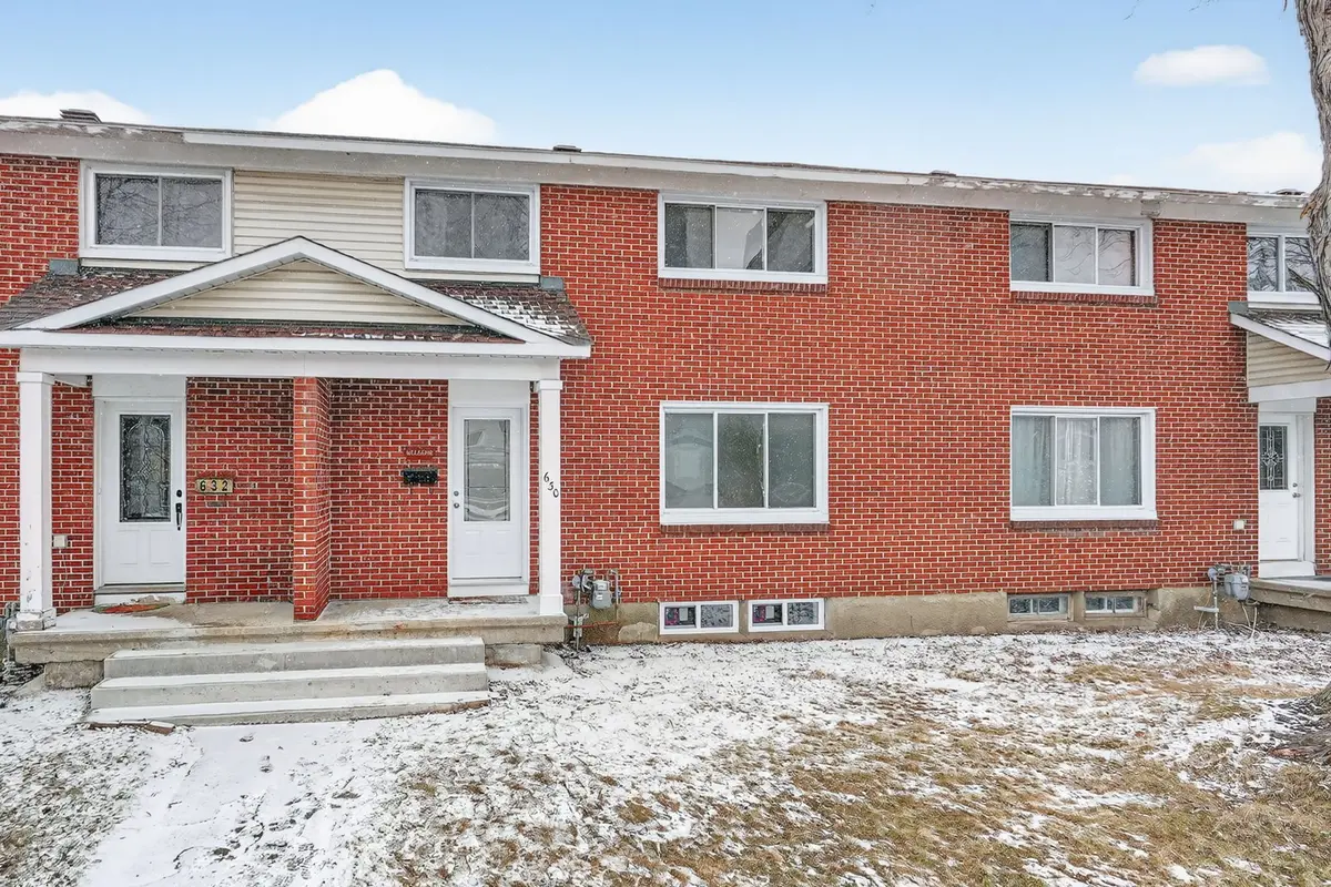 630 Borthwick AVE, Overbrook - Castleheights And Area, ON K1K 2L9