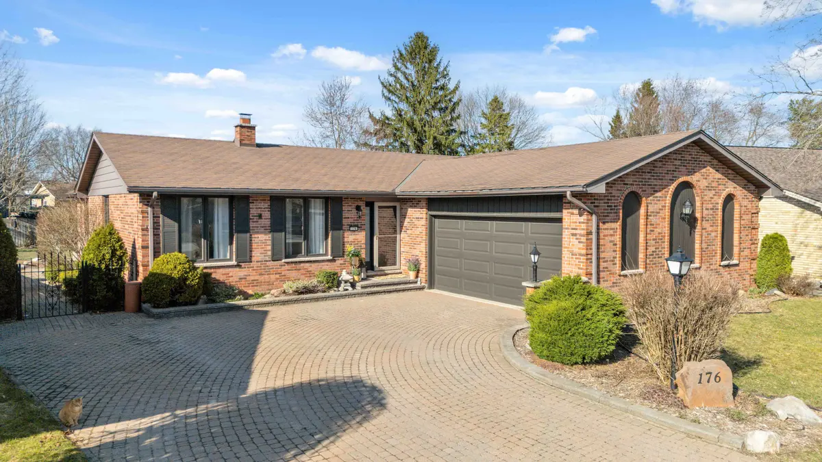 176 Canterbury DR, Thames Centre, ON N0L 1G3