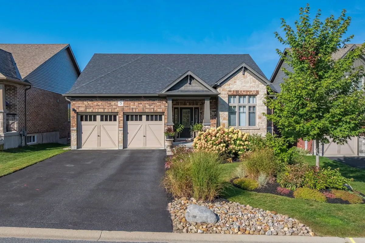 5 Braeside CRES, Huntsville, ON P1H 0C5