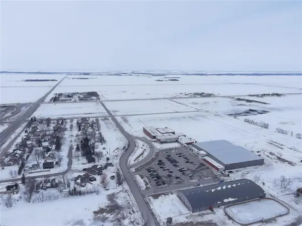 37 Mulberry AVE, Niverville, MB R0A 0A1