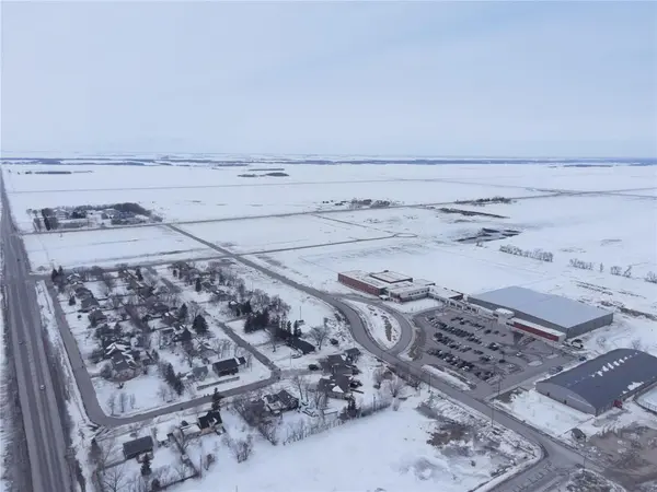 37 Mulberry AVE, Niverville, MB R0A 0A1