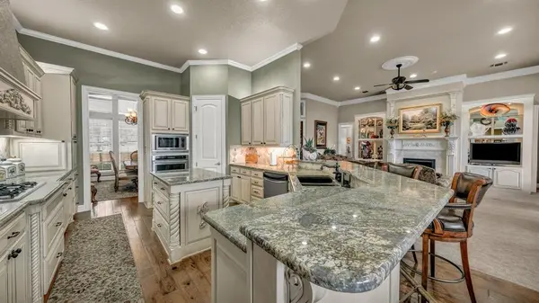 115 Autumn Springs Court, Weatherford, TX 76087